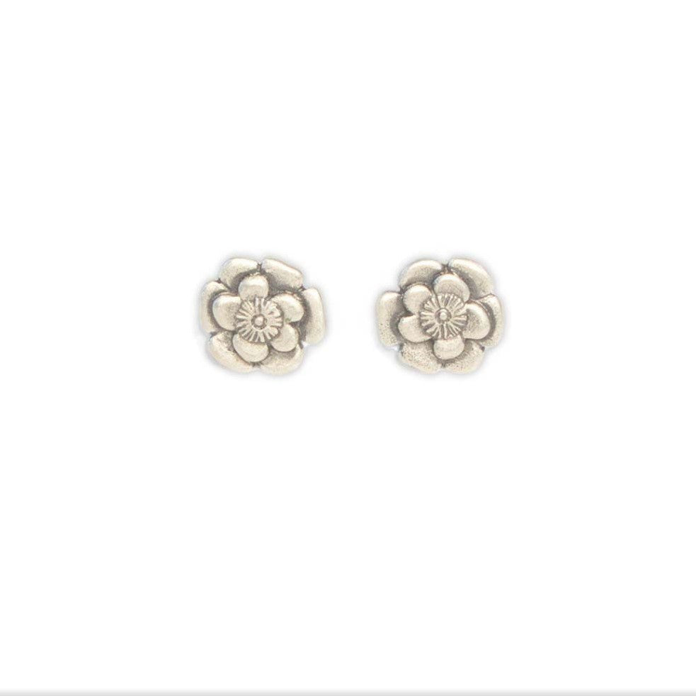 Outlander Eternally Yours Collection stud earrings by Aurora Jewellery Orkney